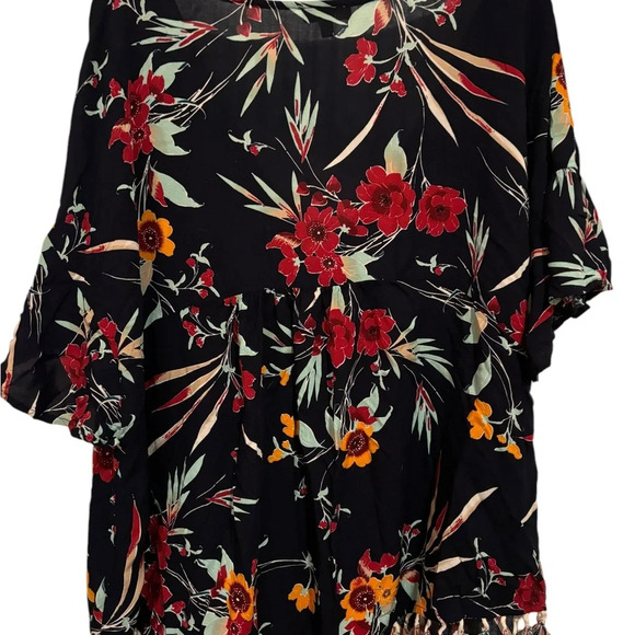 Kori Floral Blouse with Tassel Fringe Hem - Picture 5 of 6